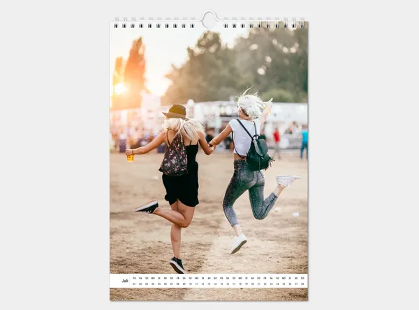 Echtfotokalender A4 hoch online gestalten